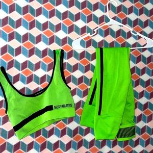 This is a cute little fabletic gym set!